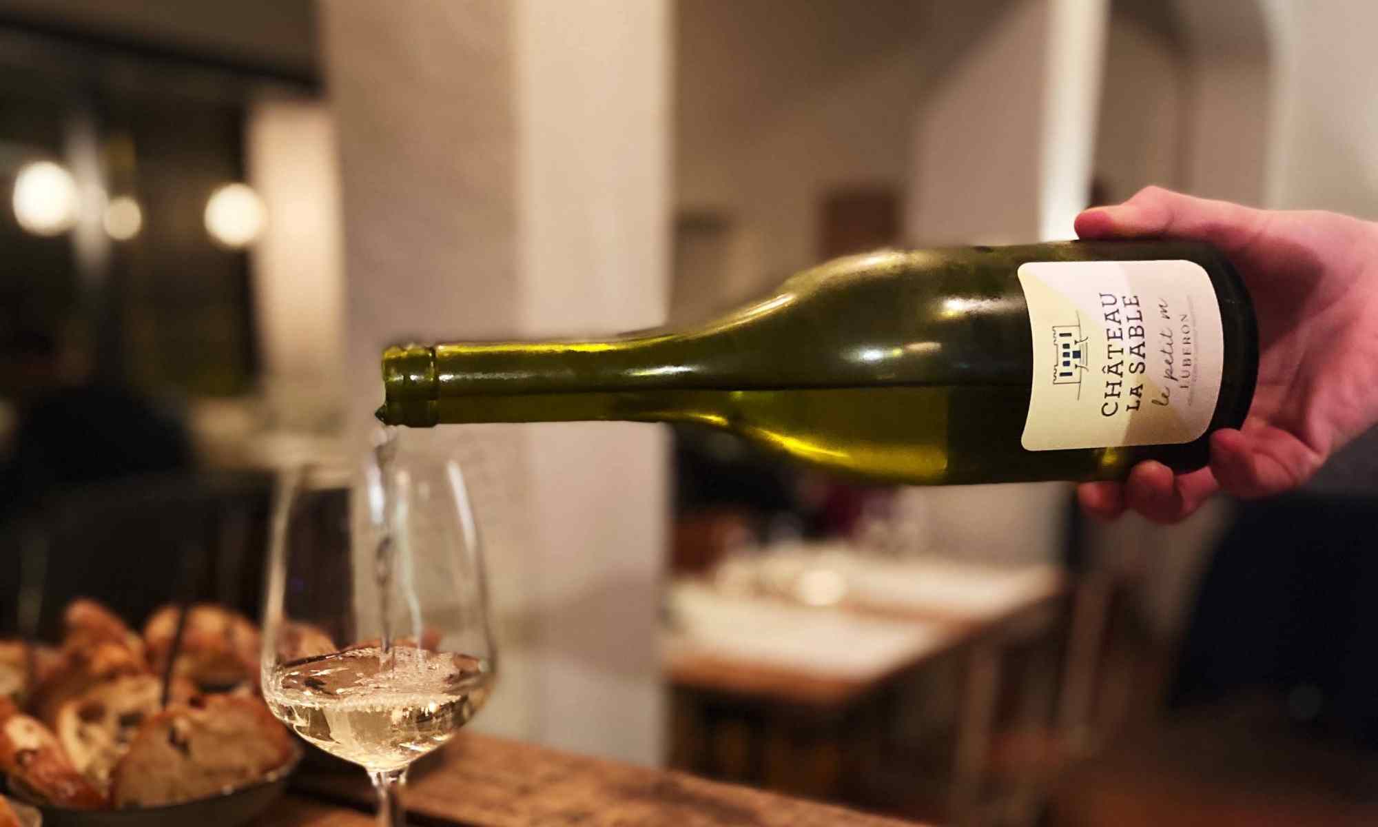 Vin, boisson, La Cour de Récré Dinard, restaurant, La Côte d'Émeraude