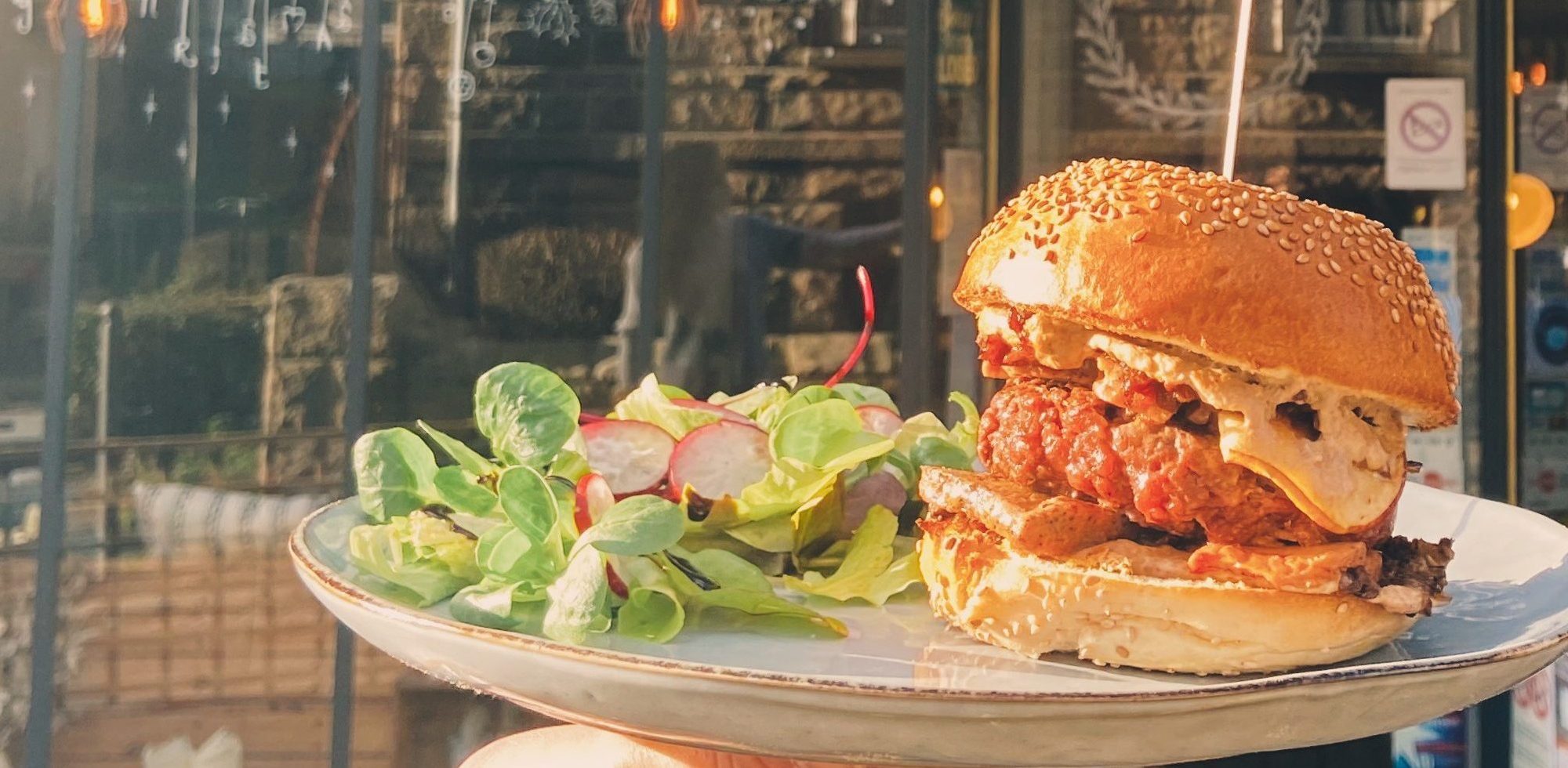 Restaurant La Cour de Récré Dinard, burger, La Côte d'Émeraude